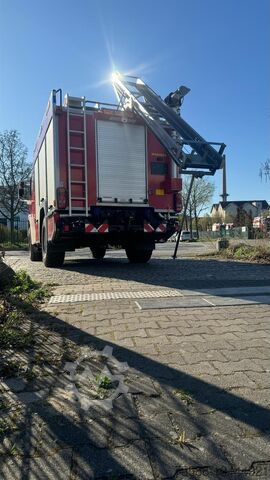 Feuerwehrauto Iveco Magirus HLF 20