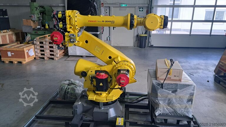 Robot industriale FANUC R2000IC210F