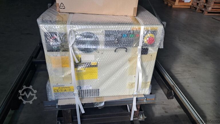Robot industriale FANUC R2000IC210F