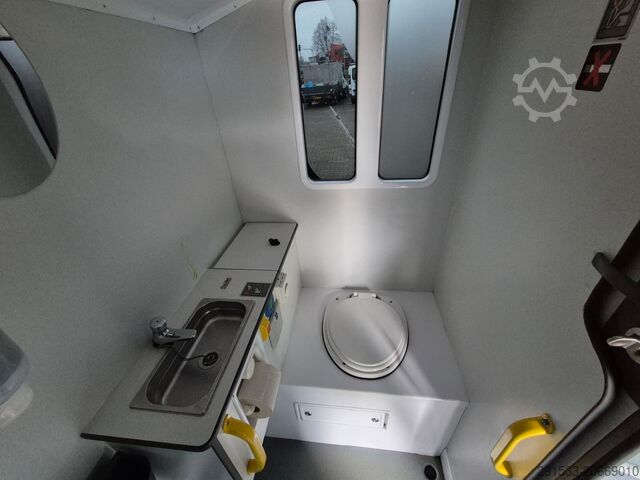 Dvospratni autobus Van Hool TDX 29 Astromega / Serviced / 51 Seats