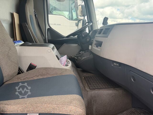 Camião de caixa fechada Volvo FL 250 16T FURGON EURO 6