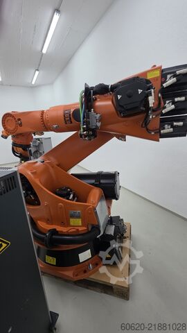 Industrial robot KUKA KR 210-2 2000