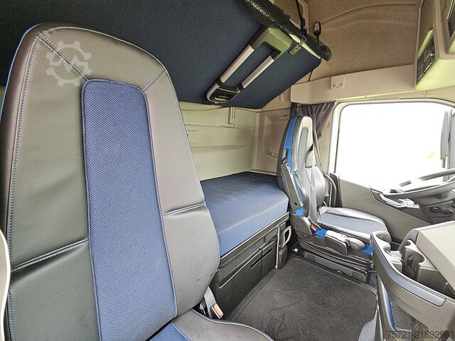 Standaard trekker VOLVO FH 500