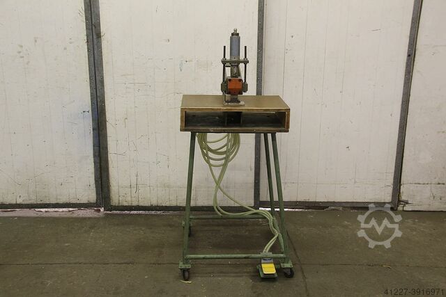 Stanze unbekannt Ausladung 340 mm