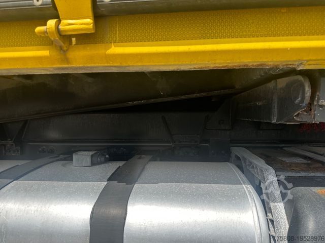 Sklápěcí vůz VOLVO FH460 Getreidekipper Lenk Staplerhalterung