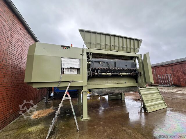 Shredder KOMPTECH TERMINATOR 5000 E