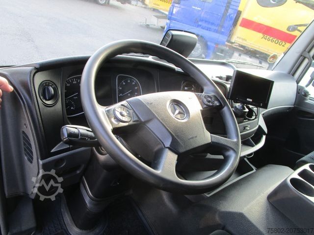 Ciężarówka z płaską platformą MERCEDES-BENZ Atego 1324L MP4.*7,25m+LBW 1,5to.+AHK+6-Zylinder