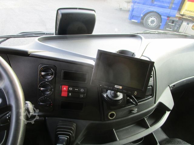 Ciężarówka z płaską platformą MERCEDES-BENZ Atego 1324L MP4.*7,25m+LBW 1,5to.+AHK+6-Zylinder