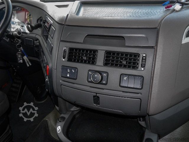 Standardní tahač DAF XF 480 FT SSC + INTARDER + 845l Tank + EURO 6 E