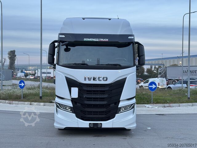 Standard road tractor Iveco Stralis S-Way 530