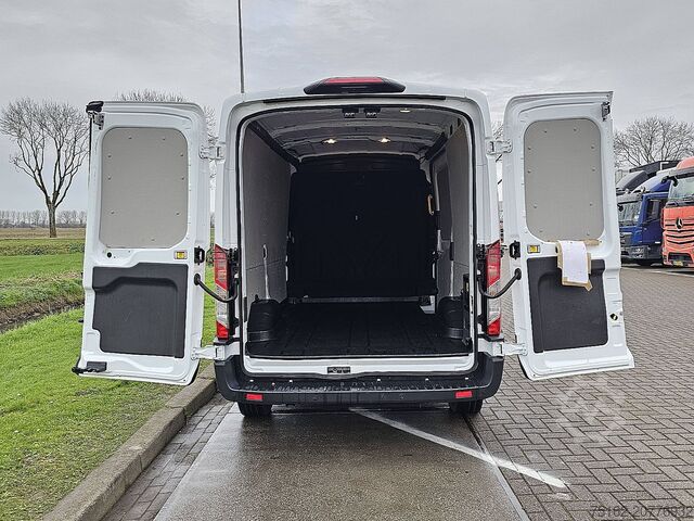 High-roof van FORD E-TRANSIT L2H2 184 pk 75KWH