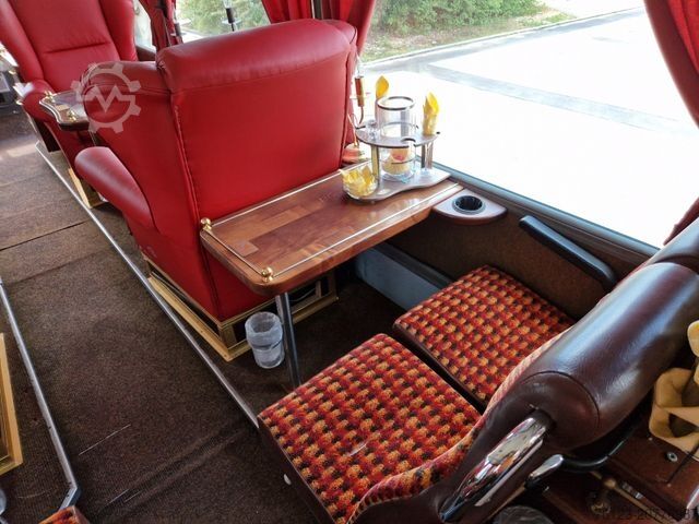 Reisebus VOLVO Paket 1 x Saurer L4C + Volvo B 10