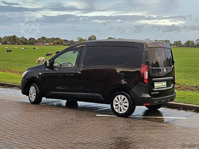 RENAULT EXPRESS 1.5 AC, Carplay, EURO6, park sensörü, yarı deri koltuklar, geri görüş kamerası, hız  RENAULT EXPRESS 1.5 ac carplay EURO6 pdc half leder cam...