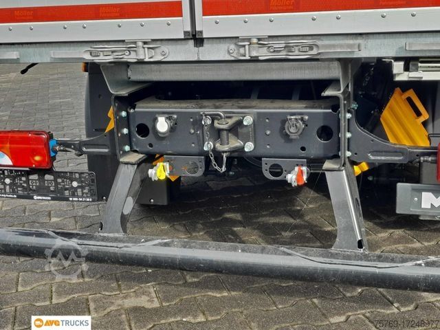 Flaklastbil med kapell MAN 26.320 PritscheSchiebeplane Lenkachse Standklima