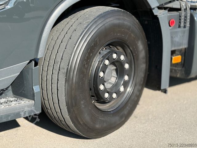 Tung lastbil VOLVO FH 750 6X2/4 in Voll- Ausstattung, Kipphydraulik