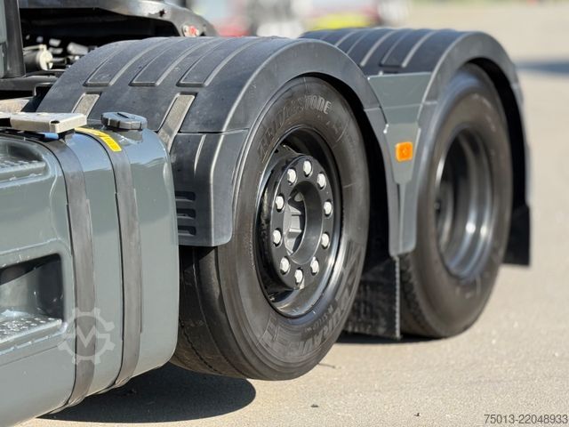 Tung lastbil VOLVO FH 750 6X2/4 in Voll- Ausstattung, Kipphydraulik