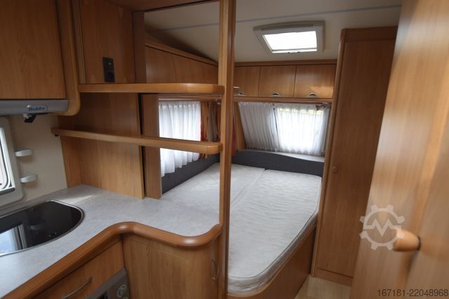 Karavan HOBBY Excellent 540 UFE mit Markise und Vorzelt