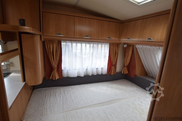 Karavan HOBBY Excellent 540 UFE mit Markise und Vorzelt