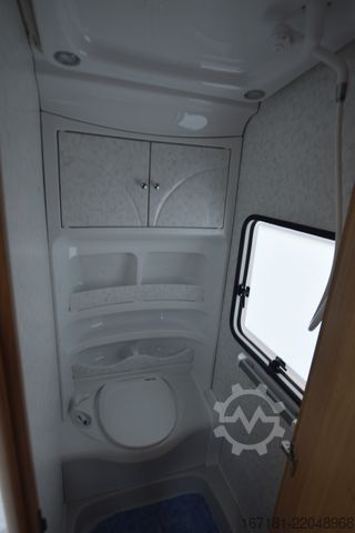 Karavan HOBBY Excellent 540 UFE mit Markise und Vorzelt