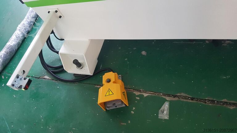 Uniwersalne centrum obróbcze Fenstek 4-axis CNC – Emerald F260 (2019)