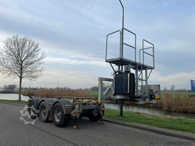 Containertransport LAG O-3-CC 90 20FT Tip/Kip Chassis / 24 Volt Engine...