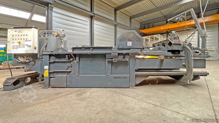 Bálaprés 15 kW, 50 t préselési erő Bramidan / Presto HC 50 / HPK 50