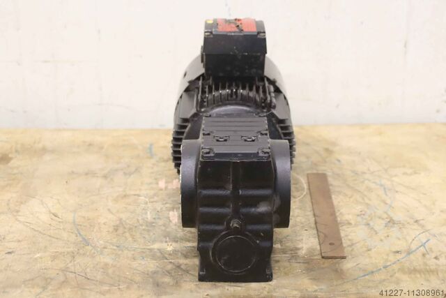 Motorreductor 1,1 kW 48 rpm SEW-Eurodrive SA57 DT90S4/BMG/HR/TF/IS