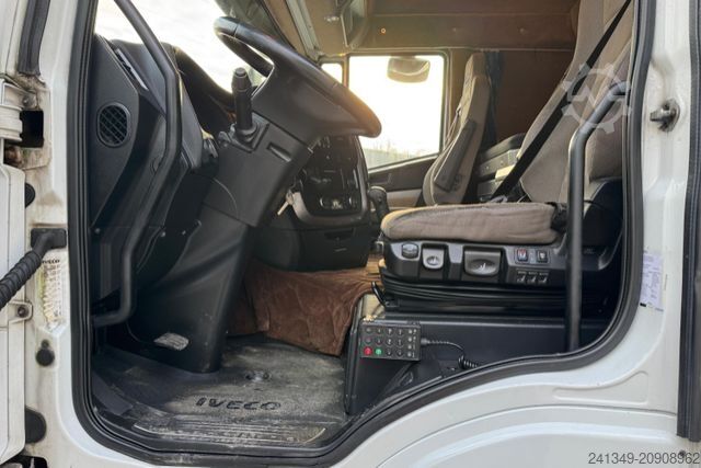 Standardní tahač IVECO Stralis 460 4x2 Racing