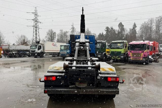 Hákový nosič kontejnerů VOLVO FH-400 8x4 Hyvalift AHK