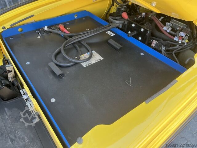 Chariot élévateur électrique à 4 roues Hyster J2.5XN