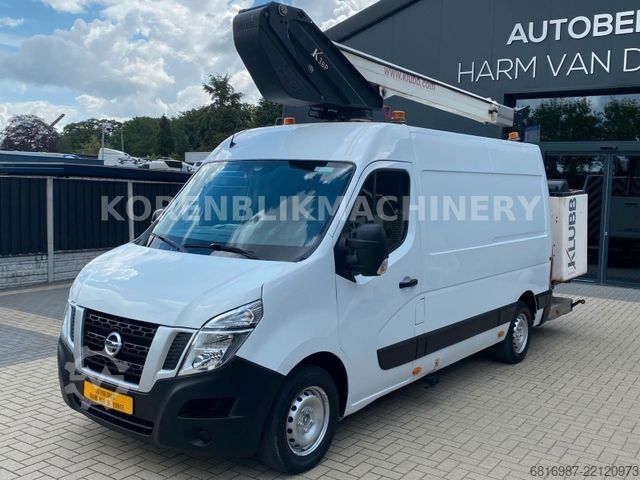 Podnośnik koszowy na samochodzie ciężarowym NISSAN NV400