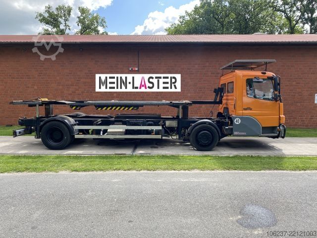 Camión con caja móvil MERCEDES-BENZ Kamag Wiesel Umsetzter Sattelplatte