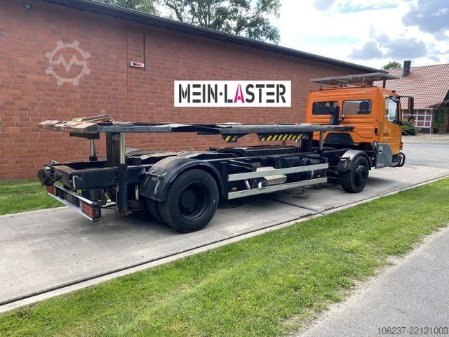 Camión con caja móvil MERCEDES-BENZ Kamag Wiesel Umsetzter Sattelplatte