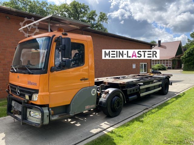 Camión con caja móvil MERCEDES-BENZ Kamag Wiesel Umsetzter Sattelplatte