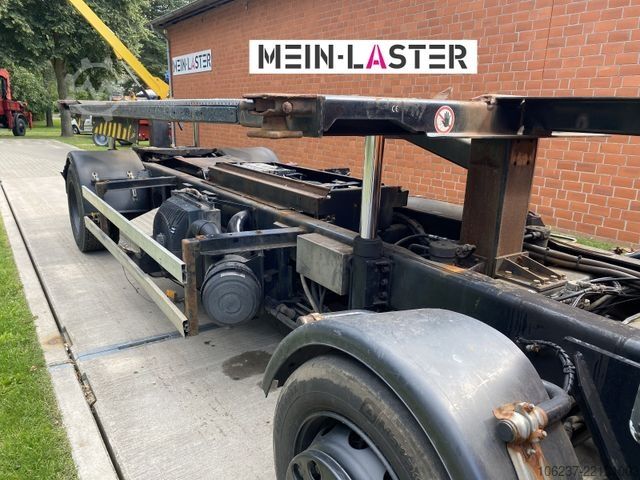 Camión con caja móvil MERCEDES-BENZ Kamag Wiesel Umsetzter Sattelplatte