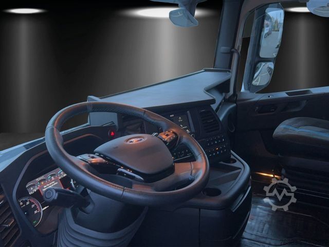 Standaard trekker FORD F-Max 500 Blackline, 2 Tanks, Intarder