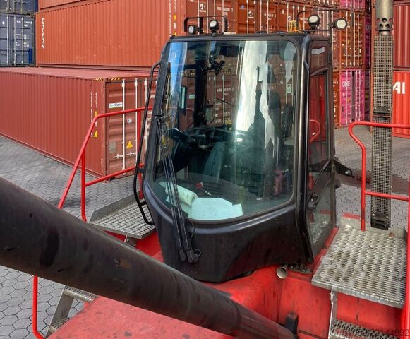 Στοίβαξη κενών δοχείων Hyster H10XM-ECD8