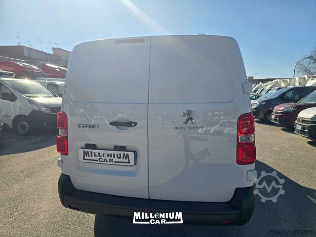 Bestelwagen PEUGEOT EXPERT PASSO LUNGO 2023 KM 38000