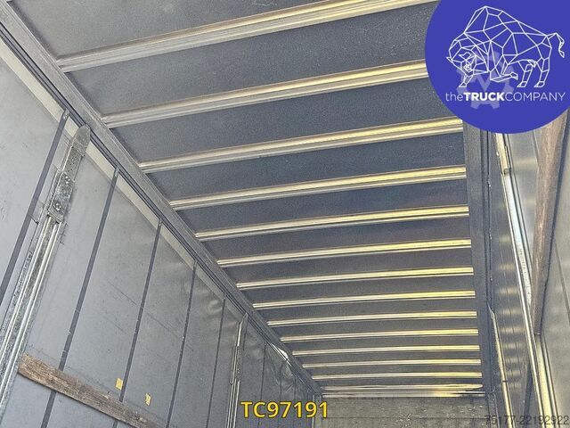 Przesuwana plandeka DAF XF 480