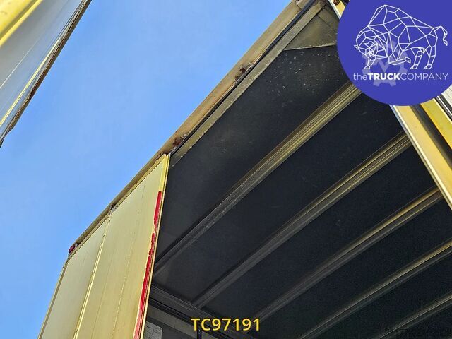 Przesuwana plandeka DAF XF 480