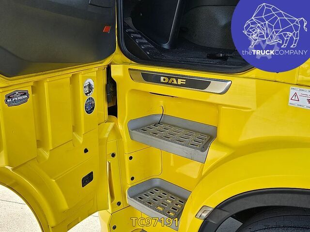 Przesuwana plandeka DAF XF 480