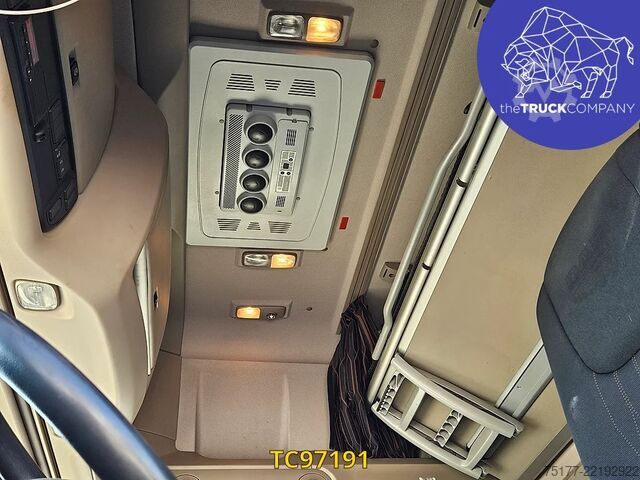 Przesuwana plandeka DAF XF 480