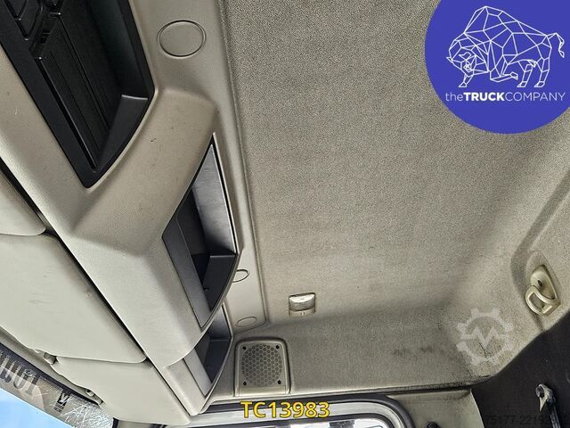 Véhicule de collecte des déchets Renault Midlum 220