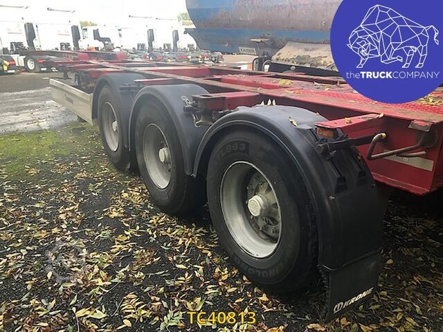 Transport de conteneurs Krone 
