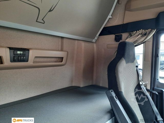 Ελκυστήρας μεγάλου όγκου MAN 18.470 TGX XLX Retarder 2xTank