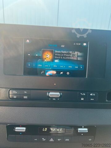 Furgoneta MERCEDES-BENZ Sprinter 314 AUTOMATIK NAVI DISTRONIC KAMERA LED
