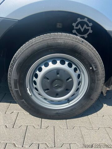 Furgoneta MERCEDES-BENZ Sprinter 314 AUTOMATIK NAVI DISTRONIC KAMERA LED