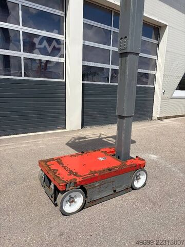 Hefplatform SkyJack SJ 16 - 6,75m Elektro Mastarbeitsbühne *Akkus NEU*