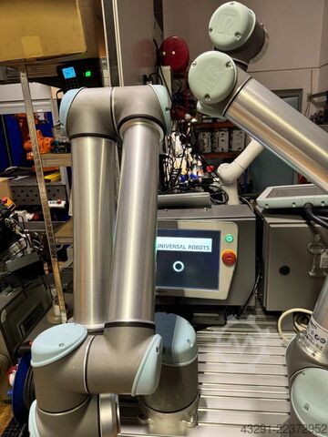  Cobot UR10 CB3.1