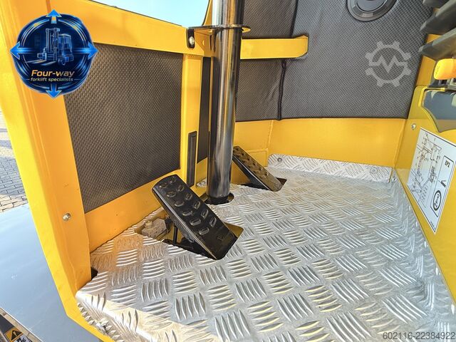  Combilift C3000XL GAS DUPLEX 4550 FORK POSITIONER